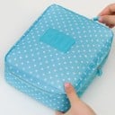 Női utazási kozmetikai tároló táska mintával Dupla zseb a közepén Hálós zseb a fedélben Oldalsó fül Nylon Méretek 22 x 18 x 6 cm 7