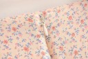 Női virágmintás szoknya alsószoknyával egyenes, testhez simuló fazon hátsó hasíték finom minta világos rózsaszín alapon pamut és poliészter 2