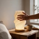 Noordse LED tafel Witte lamp Gedraaid kap 3 kleuren licht USB met afstandsbediening aan de kabel 2,2 x 20,4 x 10 cm Leeslamp Voor nachtkastje 2