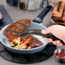 Nylon keukendraaitang 31 x 8,5 cm Hittebestendig Ergonomische handgreep Antiaanbaklaag Ideaal om te grillen en te frituren 3