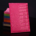 Obal na cestovný pas s krokodílím vzorom a raženým nápisom Passport Lesklá PU koža Prešité okraje Na cesty a dovolenku 14,2 x 9,8 cm 6