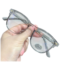 Occhiali in plastica senza diottrie Filtro contro la luce blu Protezione degli occhi durante il lavoro al computer Design elegante Montatura leggera e comoda 4