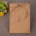 Omslag til rejsepas med marmor mønster og gylden skrift Passport Omslag til dokumenter i PU-læder med syede kanter Mål 14 x 10 cm 3