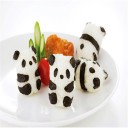 Onigiri sushi-form formet som en panda 3