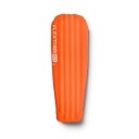 Oppustelig liggeunderlag mumieform 196 x 55 cm R-værdi 5,6 til 6,0 Overflade 100 % nylon Ultralet Orange Til camping og vandreture 1