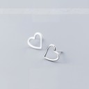 Orecchini a bottone a forma di cuore R92 18