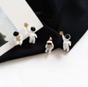 Orecchini a pendente da donna astronauti 2