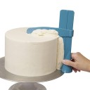 Outil pour lisser le gâteau 1