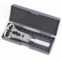 Ouvre-capsules professionnel pour montres avec 3 mâchoires et 18 embouts dans un étui de protection pour service et remplacement de piles 2