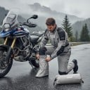 Överdragsbyxor för motorcykel med skoskydd Elastisk midja och förvaringsväska Polyester Kläder för motorcykel över byxor för dåligt väder 10