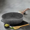 Padella con coperchio e superficie in marmo 1