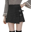 Pantalones cortos de mujer con hebillas 1
