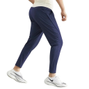 Pantalones de chándal para hombre de un solo color con bolsillos de poliéster cómodos y estilosos para el tiempo libre y el deporte 3