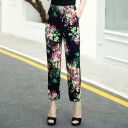 Pantalones estampados de mujer 9