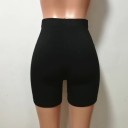 Pantaloni corti da donna con cintura 8