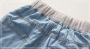 Pantaloni corti in denim per bambini J1323 11