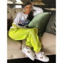 Pantaloni da donna verdi con scritta 1