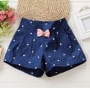 Pantaloni scurți pentru fete cu inimioare J886 3
