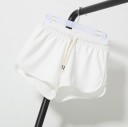 Pantaloni scurți sport pentru femei 1