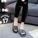 Pantofole leopardate da donna con piattaforma 3