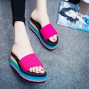 Pantoufles à plateforme colorées pour femmes 2