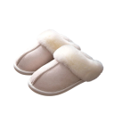 Pantoufles en fourrure plates et isolées pour femmes Pantoufles d'intérieur chaudes pour femmes avec semelle douce Chaussures confortables antidérapantes pour l'hiver 4