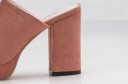 Pantoufles en velours pour femmes 8