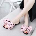Pantoufles pour femmes à pois 1