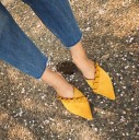 Pantoufles pour femmes avec volants 1