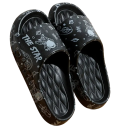 Pantoufles pour hommes en tissu doux avec motif de cosmonaute Semelle antidérapante Pantoufles confortables au design spatial Chaussures 1