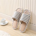 Pantoufles unisex rayées pour la maison 4