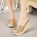 Pantufas brilhantes de mulher com plataforma 1