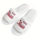 Pantufas de casamento femininas com bordado Equipa da noiva Calçado doméstico leve e confortável para a despedida de solteira 1