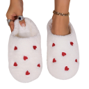 Pantuflas de invierno para mujer con corazones, suaves y peludas, cálidas y cómodas con un bonito estampado. 2