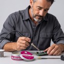 Pasta de soldadura neutra 35 g Sem necessidade de limpeza Lata 2,5 x 5,5 cm Para inox, cobre e alumínio Rosa Para reparações de eletrónica e fios 2
