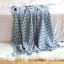 Pătură tricotată cu ciucuri 127 x 152 cm N974 1