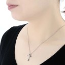 Pendente de cruz para senhora D730 5