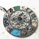 Pendentif amulette 1