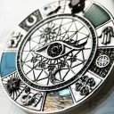Pendentif amulette 2