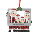Pendentif de Noël familial 8,6 x 7,7 cm Décoration suspendue personnelle avec motif de parents et de deux enfants Décoration de Noël pour la maison 2