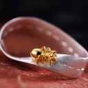 Pendentif féminin avec fourmi 4