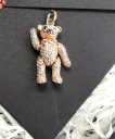 Pendentif Femme avec Ours D551 2