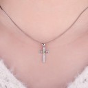 Pendentif femme croix avec cœur 2