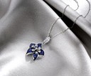 Pendentif femme fleur D767 2