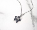 Pendentif femme fleur D767 5