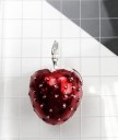 Pendentif femme fraise 2