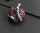 Pendentif pour femme avec serpent 2