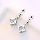 Pendientes colgantes de cubo para mujer 3