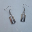 Pendientes colgantes de hoja de afeitar para mujer 4