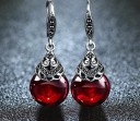 Pendientes colgantes de mujer con granates 2